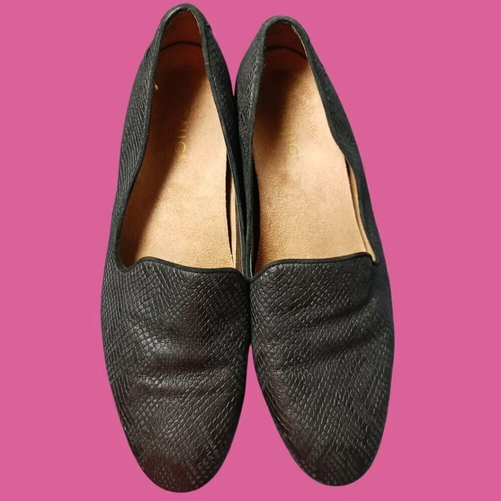 Vionic Willa II Womens  Leather Slip-On Loafer Black  Size 10